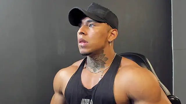 Snapshot of bradley_smith chatting on November 2025 09:51:01 PM bradley smith online show from November 2025 09:51:01 PM