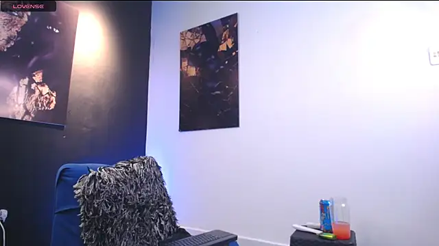 Snapshot of bradley_smith chatting on November 2025 02:37:01 AM bradley smith online show from November 2025 02:37:01 AM