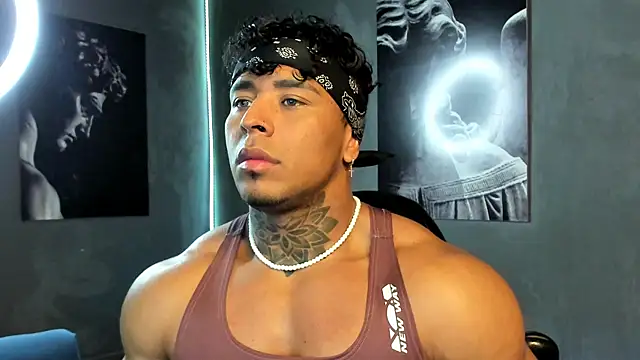 Snapshot of bradley_smith chatting on October 2025 03:49:02 AM bradley smith online show from October 2025 03:49:02 AM