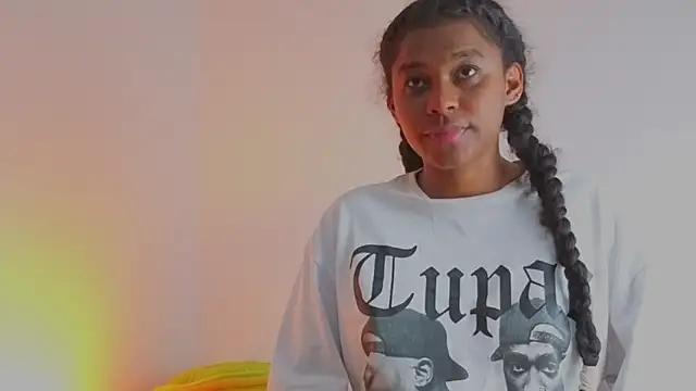 ChannelCox1 online show from December 2025 07:57:02 AM