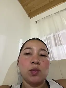 Snapshot of queen_angelique chatting on February 2026 02:53:01 AM queen angelique online show from February 2026 02:53:01 AM