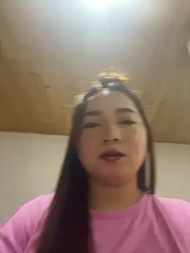 Snapshot of queen_angelique chatting on February 2026 01:49:01 AM queen angelique online show from February 2026 01:49:01 AM