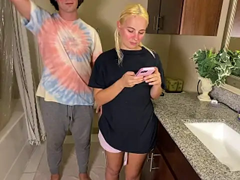 girlfriendmissy online show from April 2026 11:17:02 PM