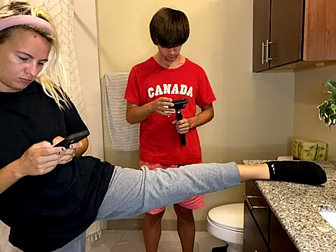 girlfriendmissy online show from September 2025 11:21:02 PM