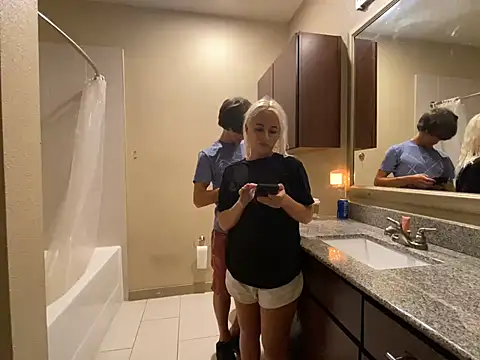 girlfriendmissy online show from March 2025 09:29:01 PM