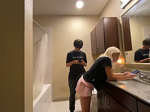 girlfriendmissy online show from March 2025 07:43:02 PM