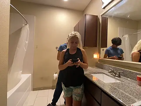 girlfriendmissy online show from March 2025 12:45:01 AM