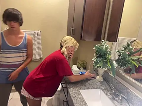 girlfriendmissy online show from July 2026 10:32:01 PM