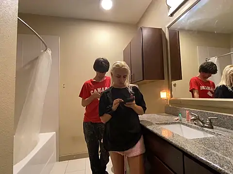 girlfriendmissy online show from March 2025 08:55:01 PM