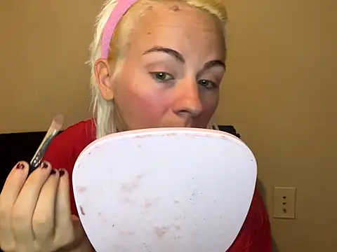 girlfriendmissy online show from September 2025 08:59:01 PM