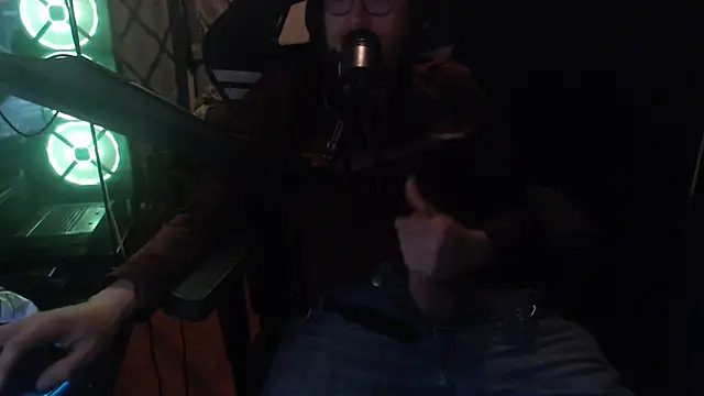 chicostick413 online show from April 2026 06:29:02 AM
