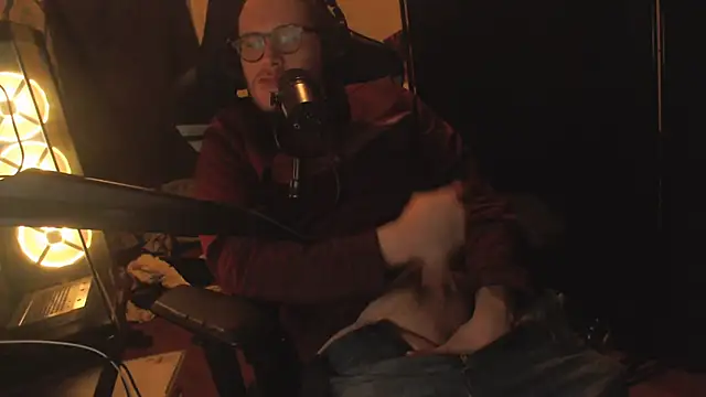 Snapshot of chicostick413 chatting on November 2025 03:07:01 AM chicostick413 online show from November 2025 03:07:01 AM