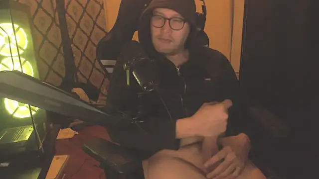 chicostick413 online show from January 2026 02:15:02 AM