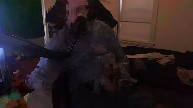 chicostick413 online show from October 2025 09:40:01 PM