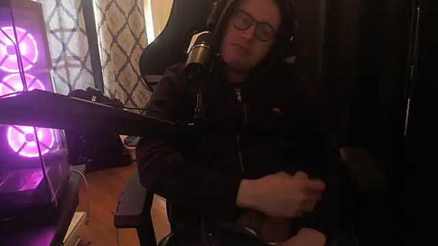 chicostick413 online show from February 2026 03:01:02 PM