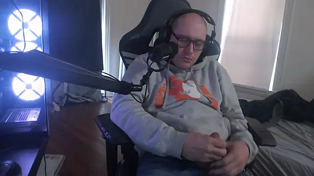 Snapshot of chicostick413 chatting on October 2025 03:00:01 PM chicostick413 online show from October 2025 03:00:01 PM