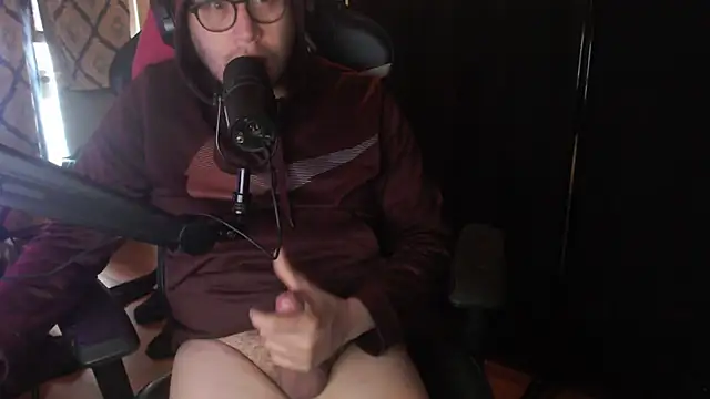 chicostick413 online show from April 2026 04:22:01 PM