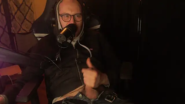 chicostick413 online show from March 2026 03:47:02 AM