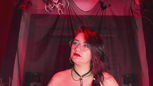 KylieMaxwell online show from October 2025 12:24:02 AM