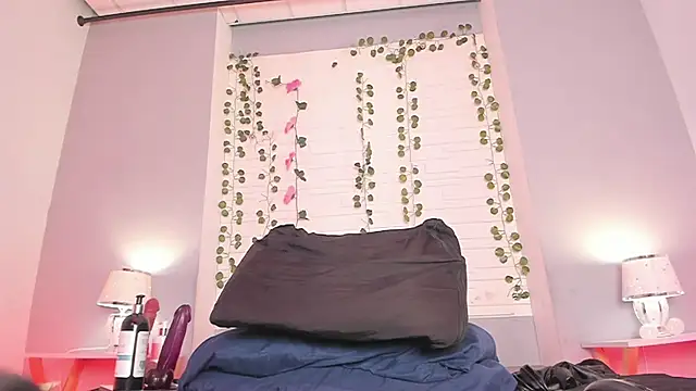 KylieMaxwell online show from March 2025 02:18:02 AM