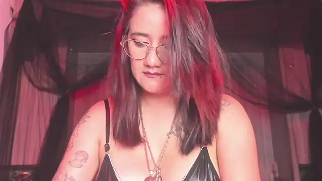 KylieMaxwell online show from November 2025 12:31:01 PM