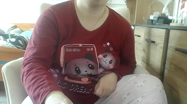 Snapshot of ReifeVenna chatting on February 2025 09:03:01 AM ReifeVenna online show from February 2025 09:03:01 AM