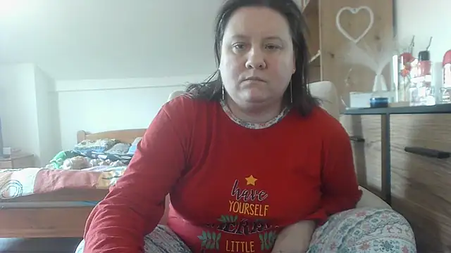 Snapshot of ReifeVenna chatting on February 2025 07:15:01 AM ReifeVenna online show from February 2025 07:15:01 AM