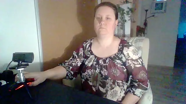 Snapshot of ReifeVenna chatting on December 2024 03:41:02 PM ReifeVenna online show from December 2024 03:41:02 PM