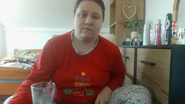 Snapshot of ReifeVenna chatting on March 2025 10:44:02 AM ReifeVenna online show from March 2025 10:44:02 AM