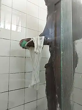 Snapshot of Chocolate_factory_man chatting on November 2025 04:56:02 AM Chocolate factory man online show from November 2025 04:56:02 AM