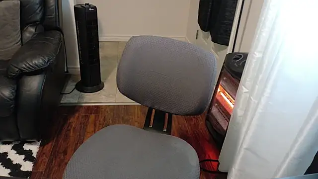 Thekodyy online show from November 2025 12:31:01 PM