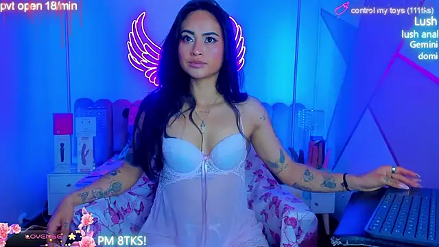 Snapshot of sallybrown_ chatting on May 2026 09:02:01 PM sallybrown online show from May 2026 09:02:01 PM