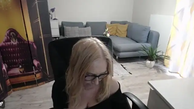 sofia xkiss online show from March 2026 02:51:01 PM