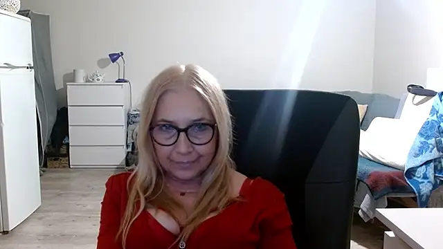 sofia xkiss online show from March 2025 05:55:02 PM