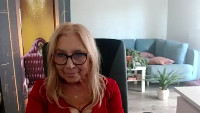 sofia xkiss online show from October 2025 01:47:02 PM