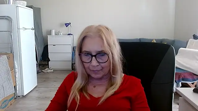 sofia xkiss online show from March 2025 07:44:01 AM