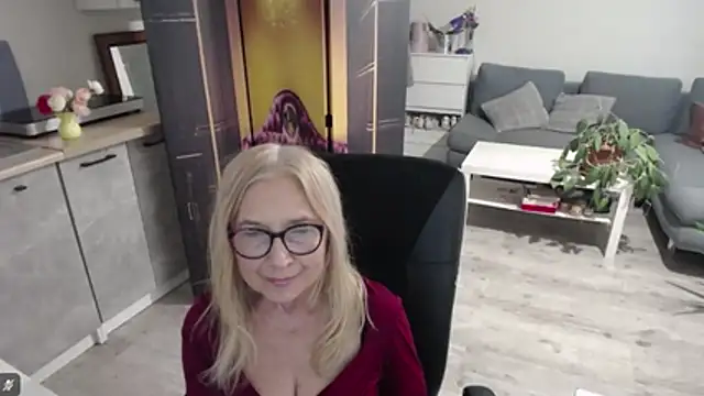 sofia xkiss online show from February 2026 02:49:01 PM