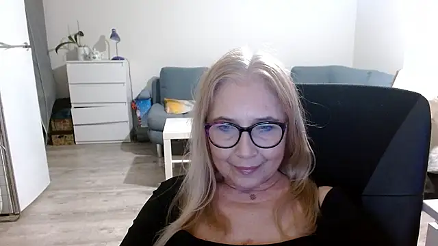sofia xkiss online show from February 2025 05:54:02 PM