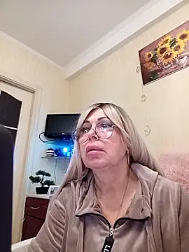 SusieNoreen online show from October 2025 12:56:02 AM