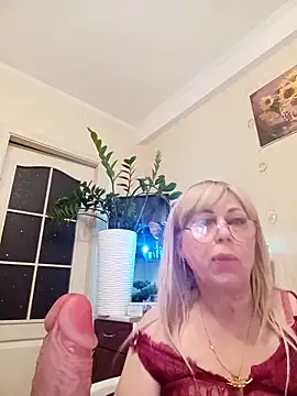 SusieNoreen online show from September 2025 02:23:01 AM