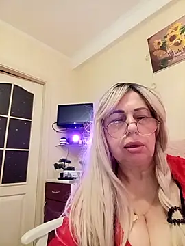 SusieNoreen online show from October 2025 12:21:01 AM