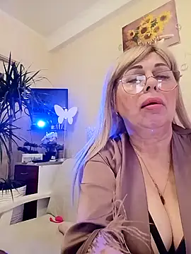SusieNoreen online show from March 2025 04:38:01 AM