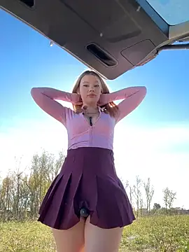 justmila online show from October 2025 10:03:02 AM