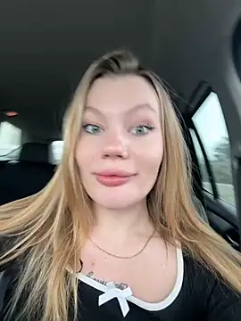 justmila online show from November 2025 12:04:02 PM