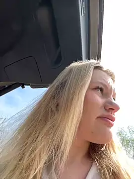 justmila online show from March 2026 10:25:02 AM