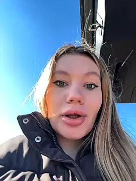 justmila online show from November 2025 10:41:02 AM