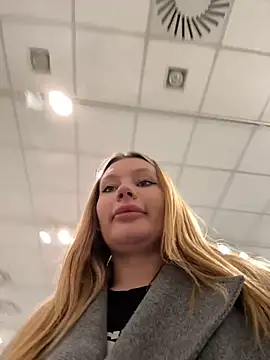 justmila online show from November 2025 11:26:01 AM