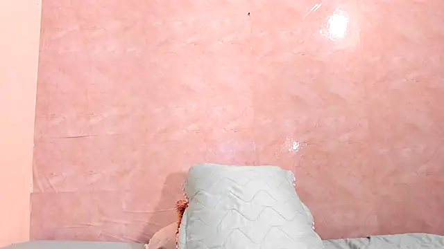 NicolVilla online show from October 2025 01:10:02 PM