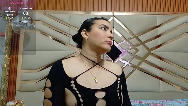 Sluttyandmature online show from March 2026 12:18:02 PM