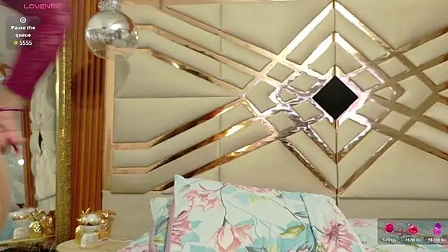 Sluttyandmature online show from March 2026 12:50:02 PM